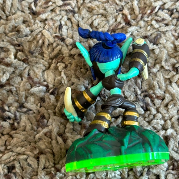 Skylanders Spyro’s Adventure Stealth Elf life element loose open figure - Picture 3 of 4